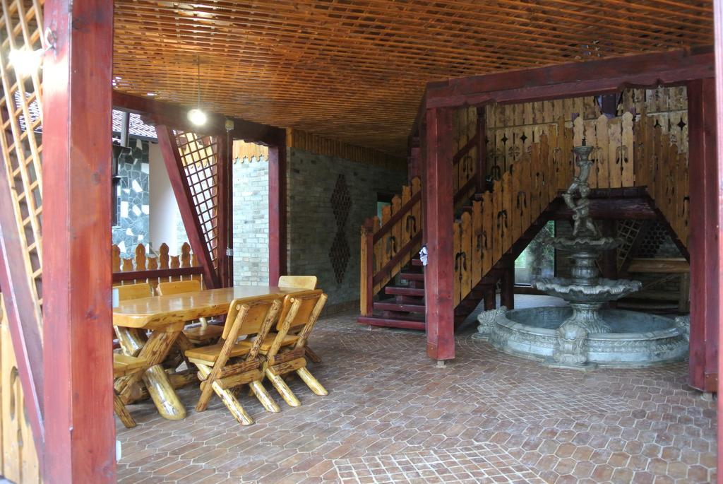Pensiune Restaurant Piatra Craiului Dimbovicioara Exterior photo